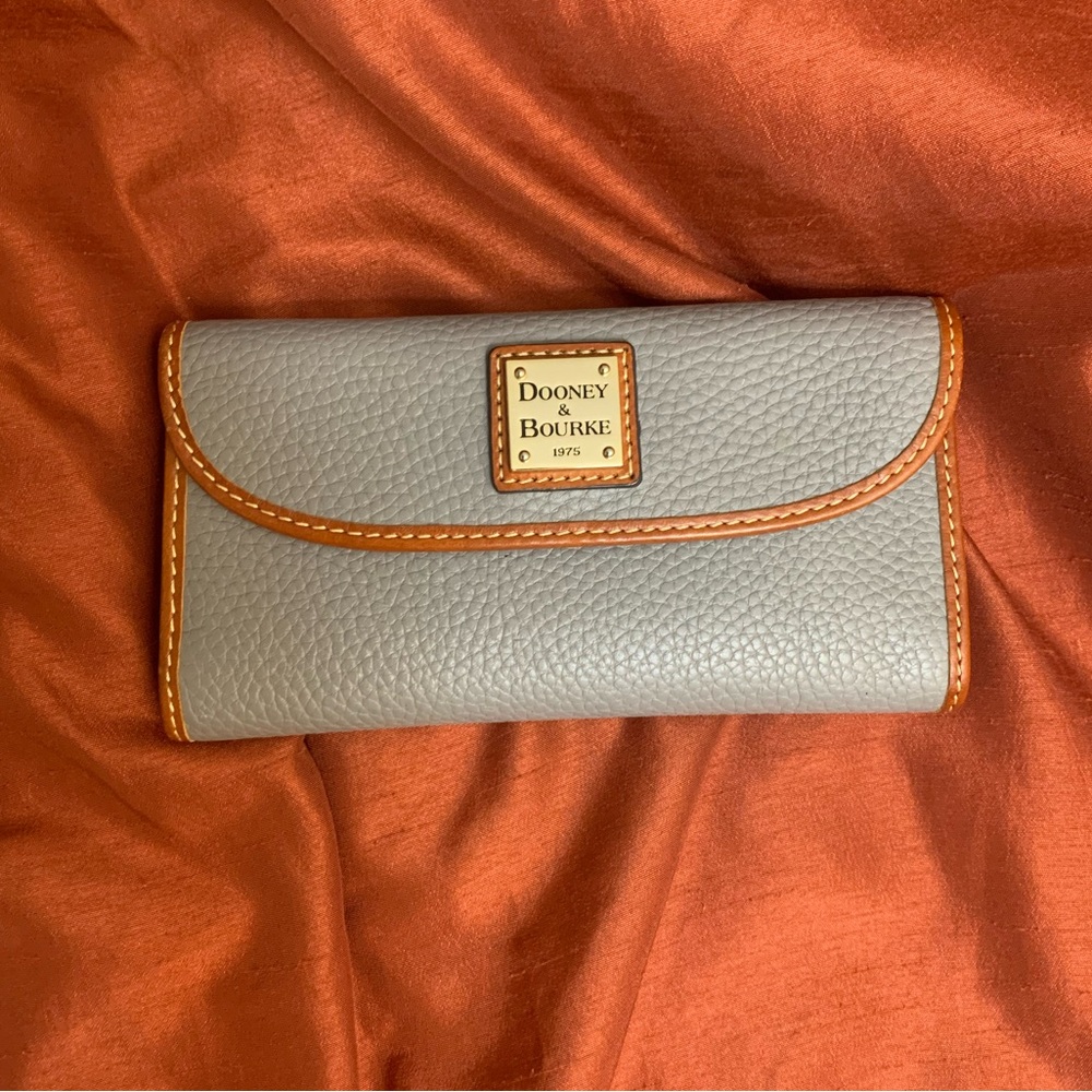 Dooney & Bourke Pebble Grey Continental Clutch Wallet